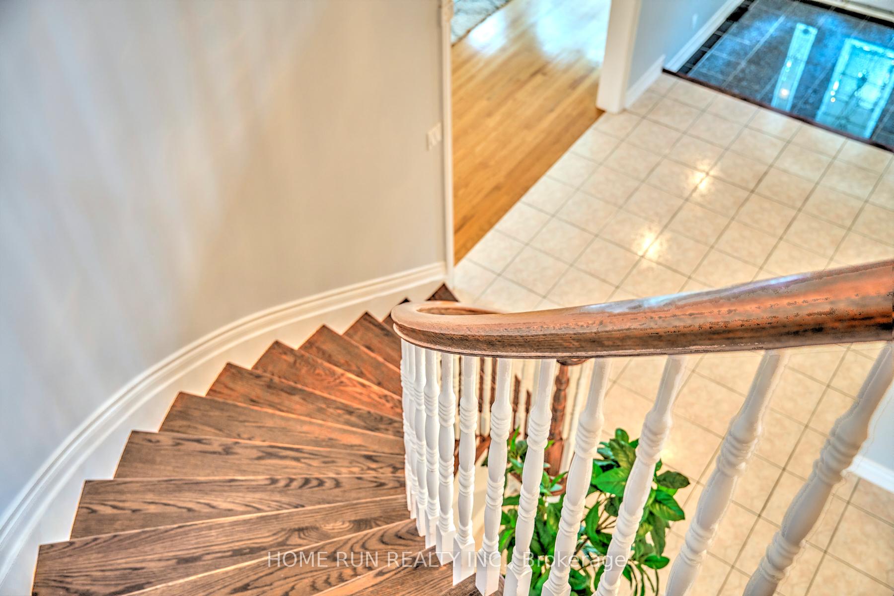 Photo 28 of 2377 Kendron Lane, Ottawa, Windsor Park Village — HOMEH