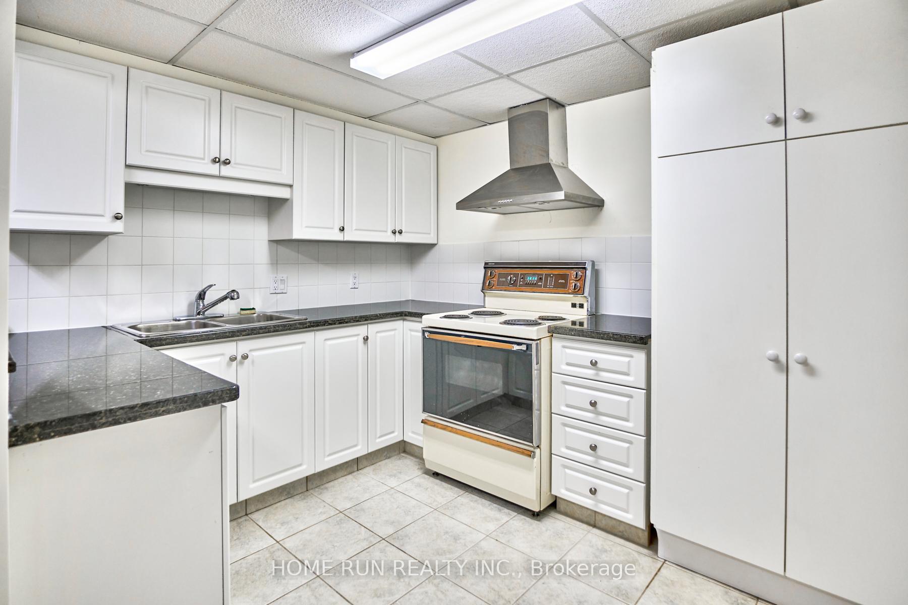 Photo 43 of 2377 Kendron Lane, Ottawa, Windsor Park Village — HOMEH