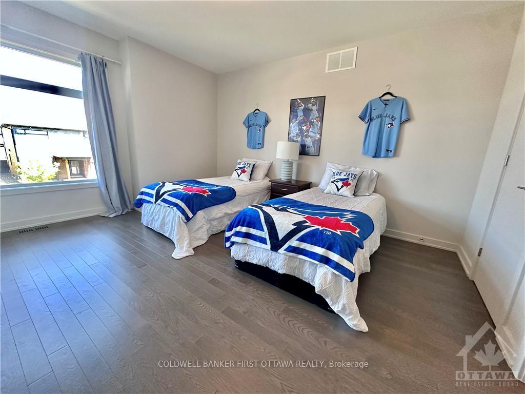 Photo 13 of 298 Longworth Avenue, Ottawa, Leitrim — HOMEH