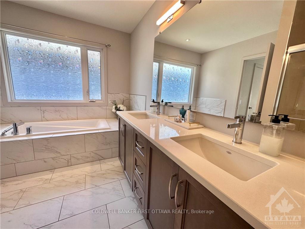 Photo 15 of 298 Longworth Avenue, Ottawa, Leitrim — HOMEH