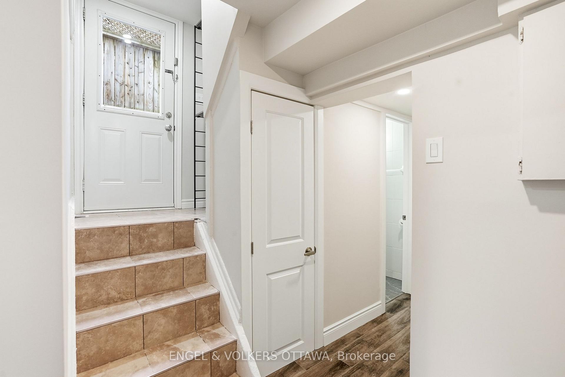 Photo 3 of Unit 5, 287 St Laurent Boulevard, Ottawa, Manor Park — HOMEH