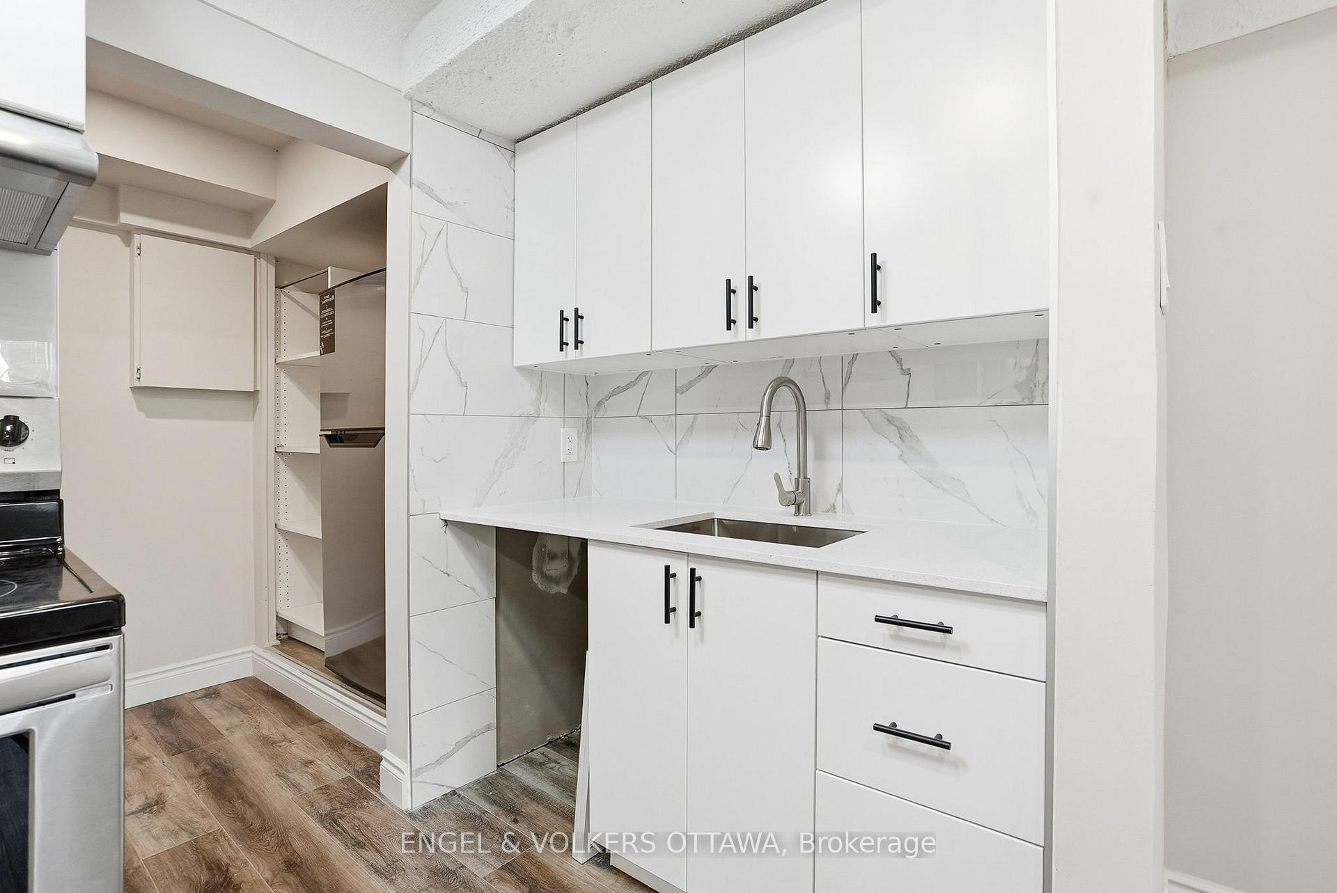 Photo 7 of Unit 5, 287 St Laurent Boulevard, Ottawa, Manor Park — HOMEH