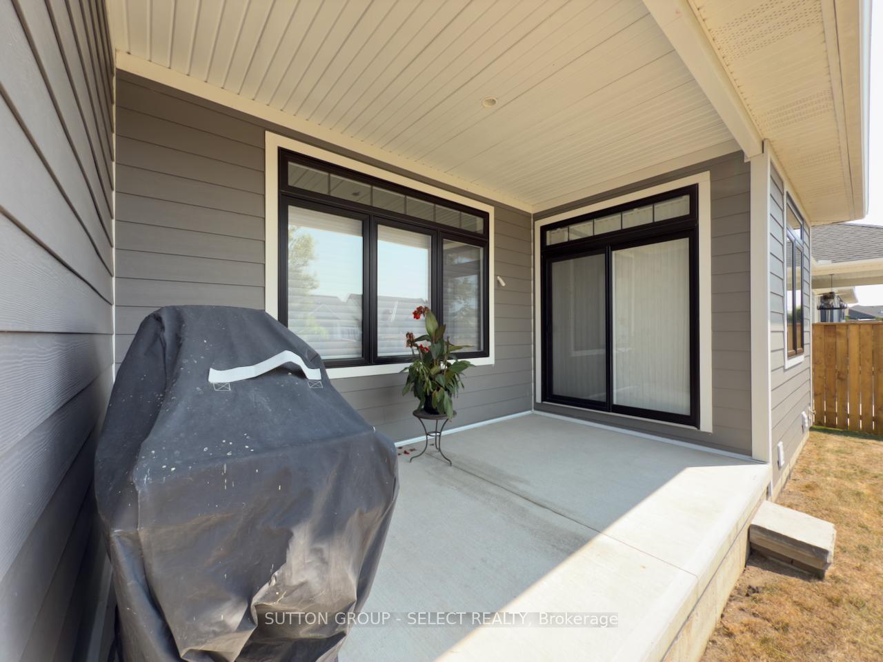Photo 16 of 58 Deerfield Road, Lambton Shores, Grand Bend — HOMEH