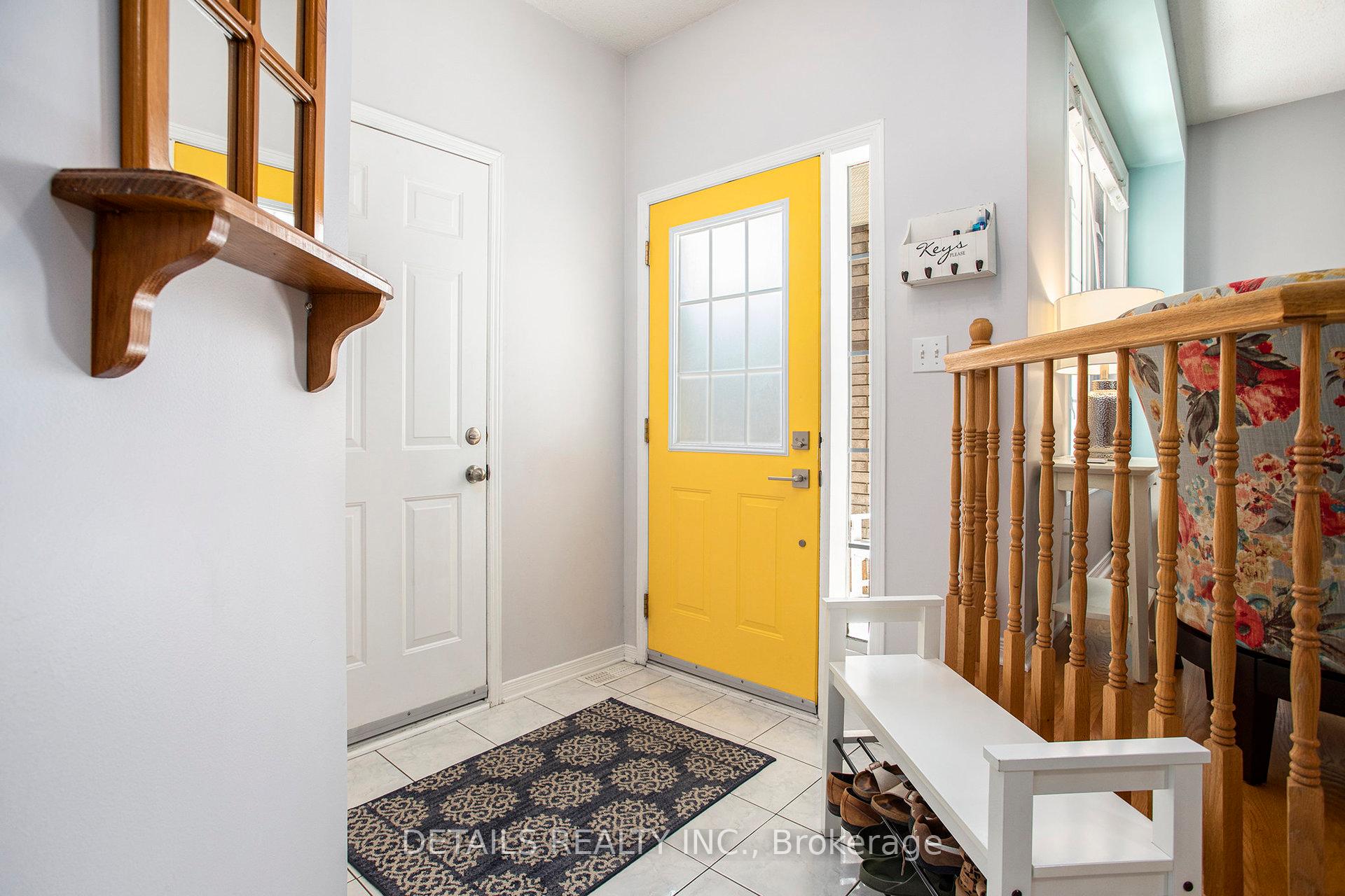 Photo 4 of 141 Duntroon Circle, Ottawa, Hunt Club Park/Greenboro — HOMEH