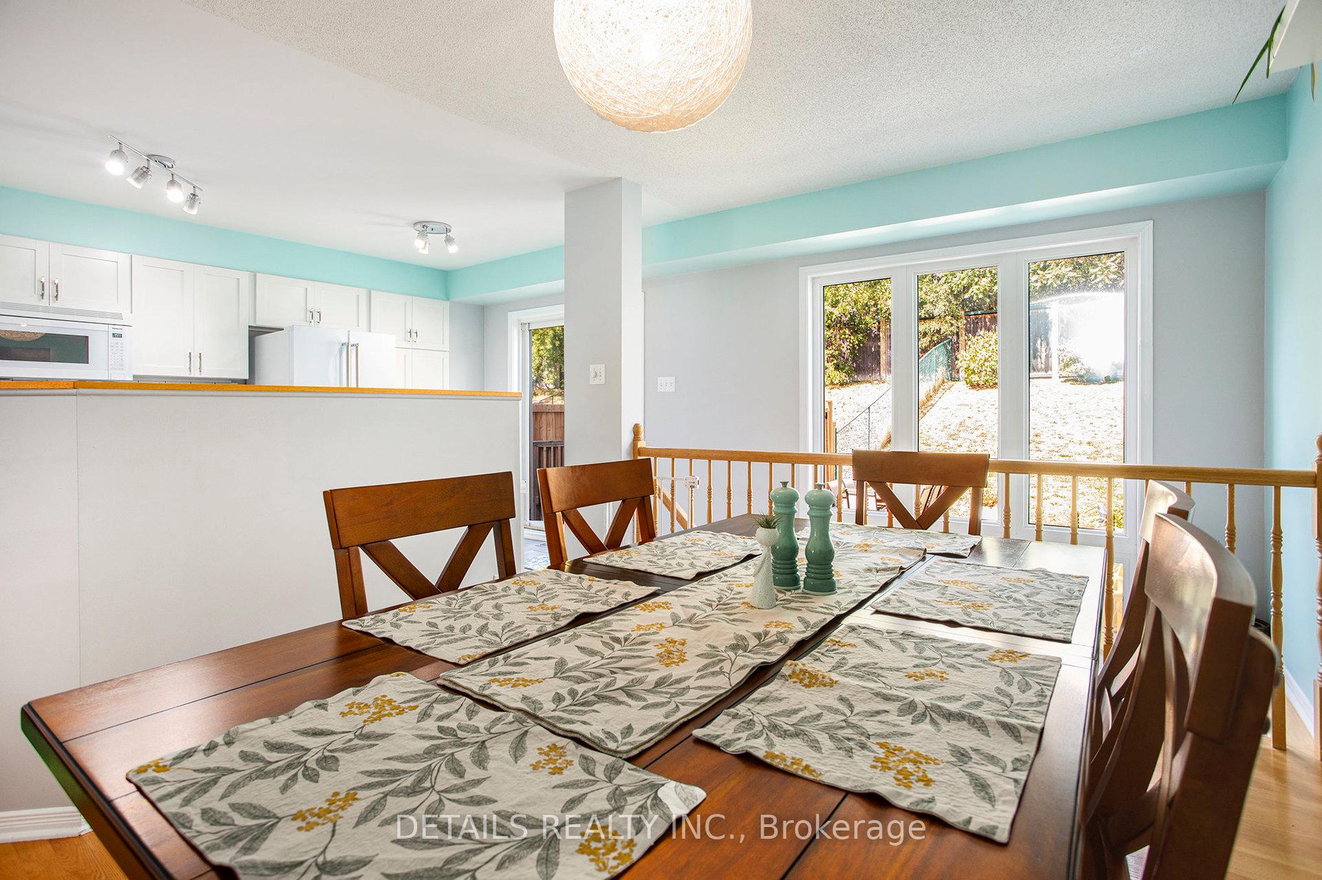 Photo 11 of 141 Duntroon Circle, Ottawa, Hunt Club Park/Greenboro — HOMEH