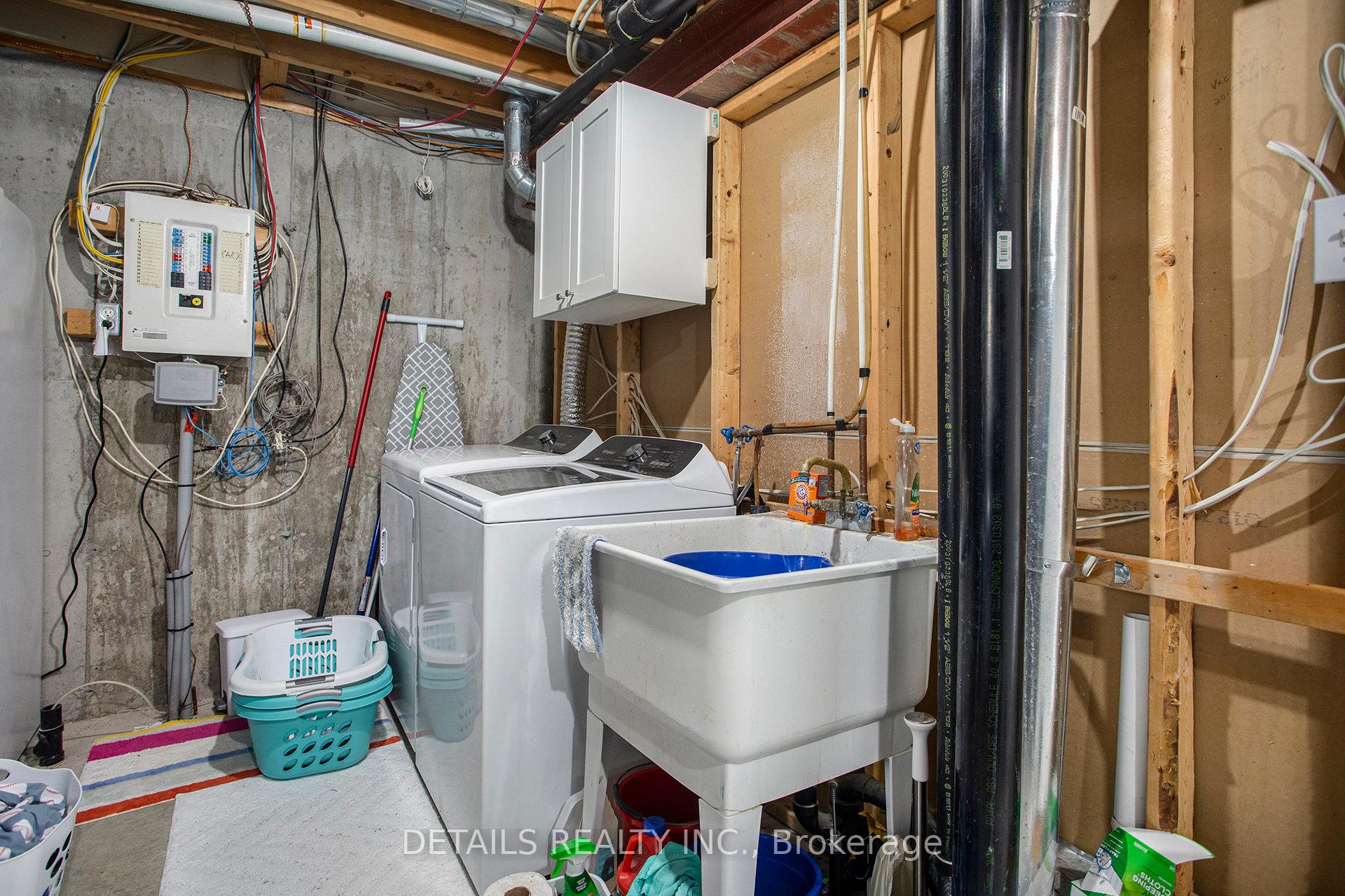 Photo 29 of 141 Duntroon Circle, Ottawa, Hunt Club Park/Greenboro — HOMEH