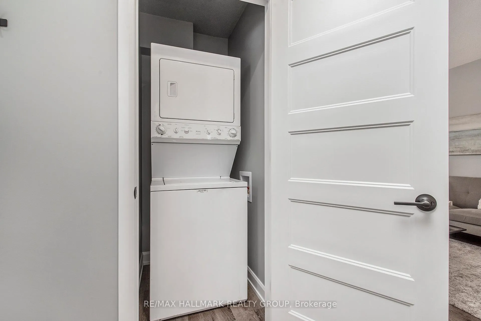 Photo 15 of 242 Castlefrank Road, Ottawa, Kanata - Glencairn/Hazeldean — HOMEH