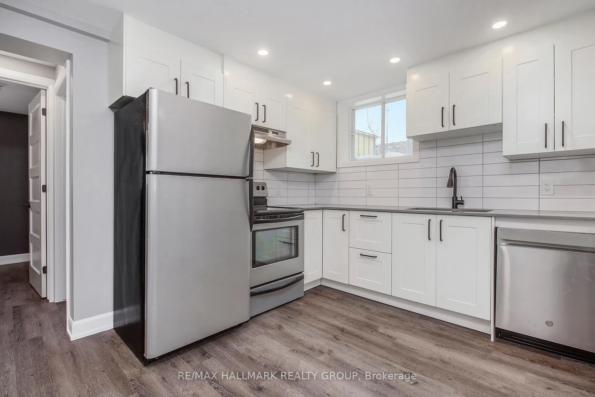 Photo 18 of 242 Castlefrank Road, Ottawa, Kanata - Glencairn/Hazeldean — HOMEH