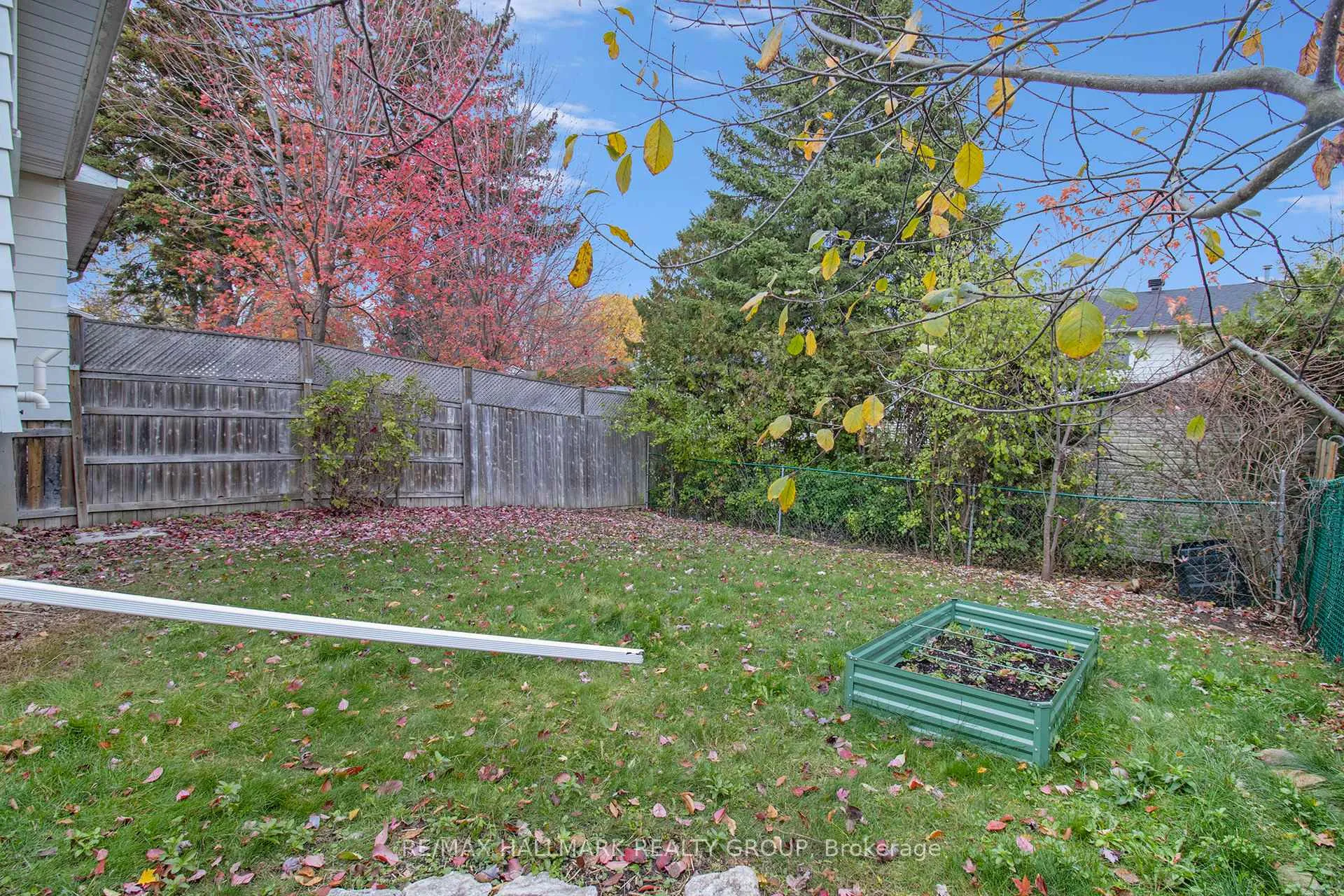 Photo 26 of 242 Castlefrank Road, Ottawa, Kanata - Glencairn/Hazeldean — HOMEH