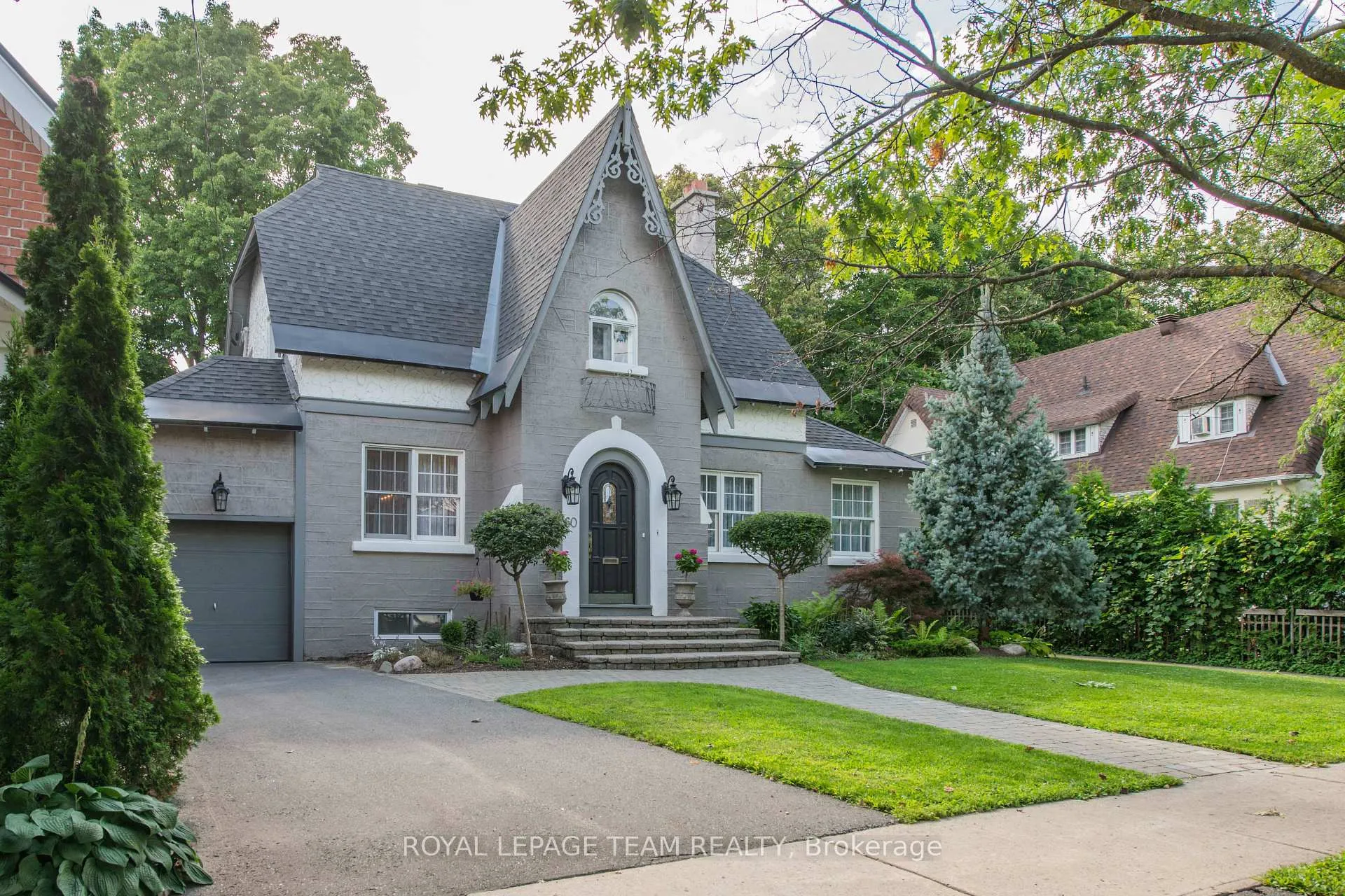 Photo 3 of 60 Goulburn Avenue, Ottawa, Sandy Hill — HOMEH