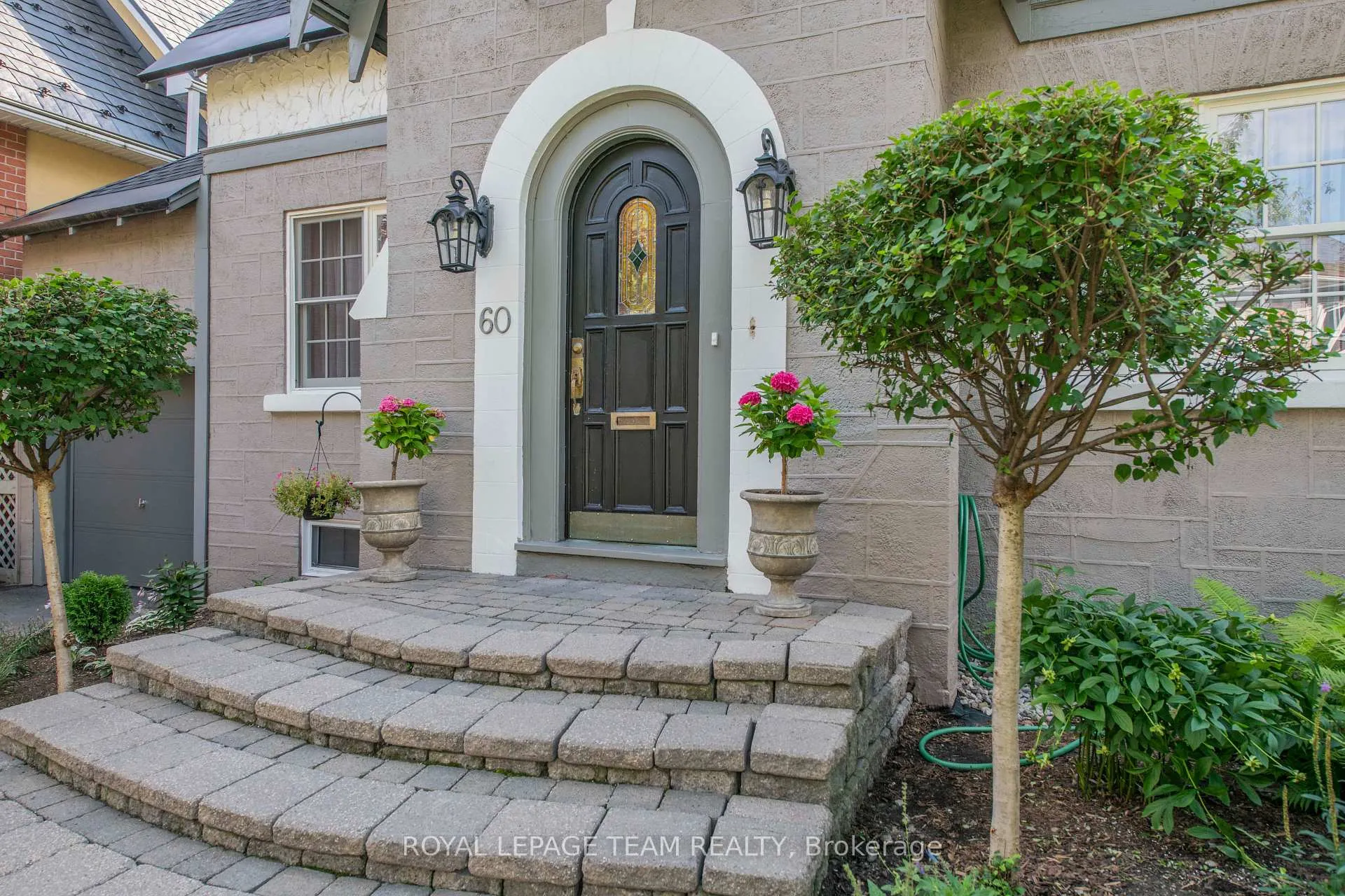 Photo 4 of 60 Goulburn Avenue, Ottawa, Sandy Hill — HOMEH