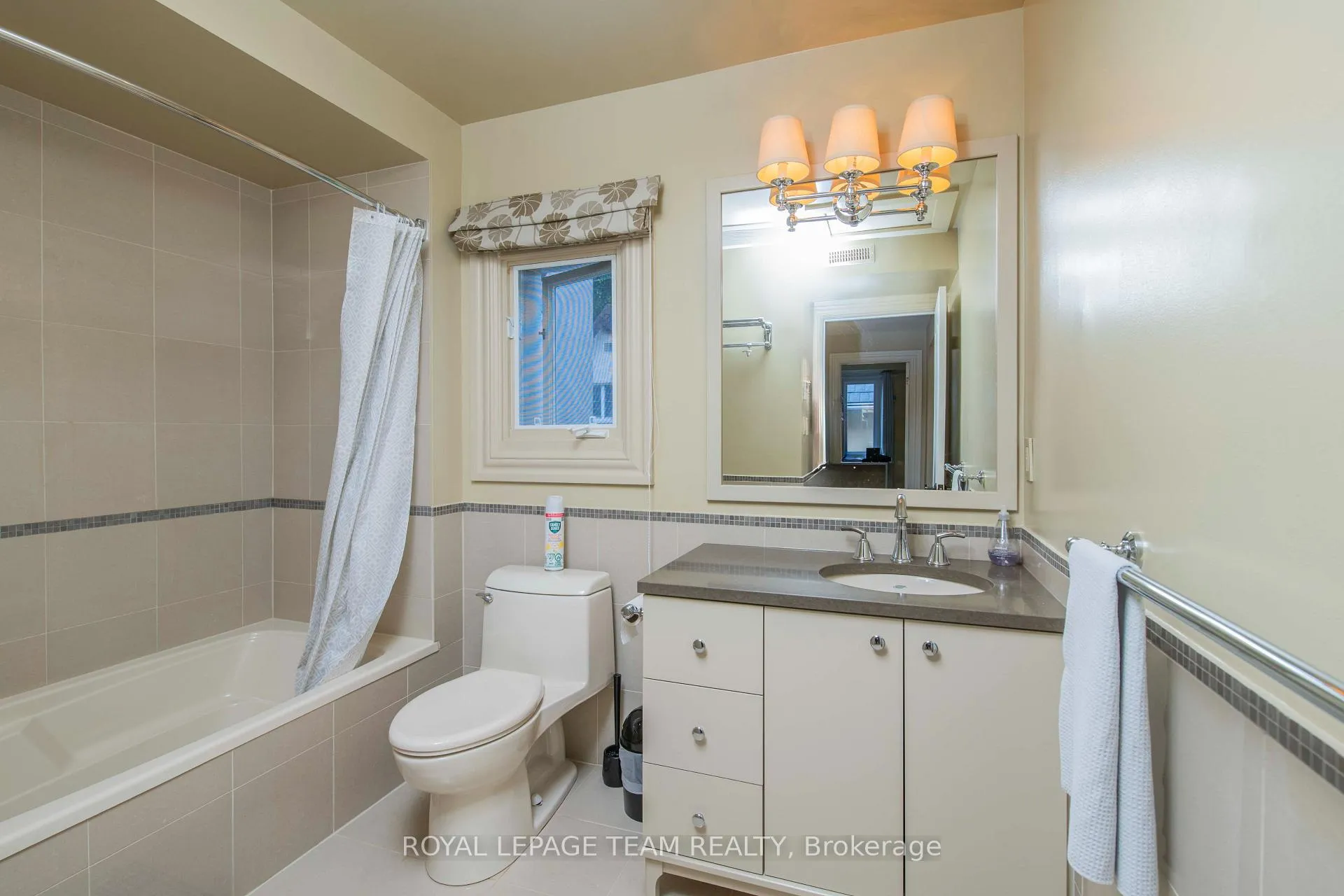 Photo 24 of 60 Goulburn Avenue, Ottawa, Sandy Hill — HOMEH