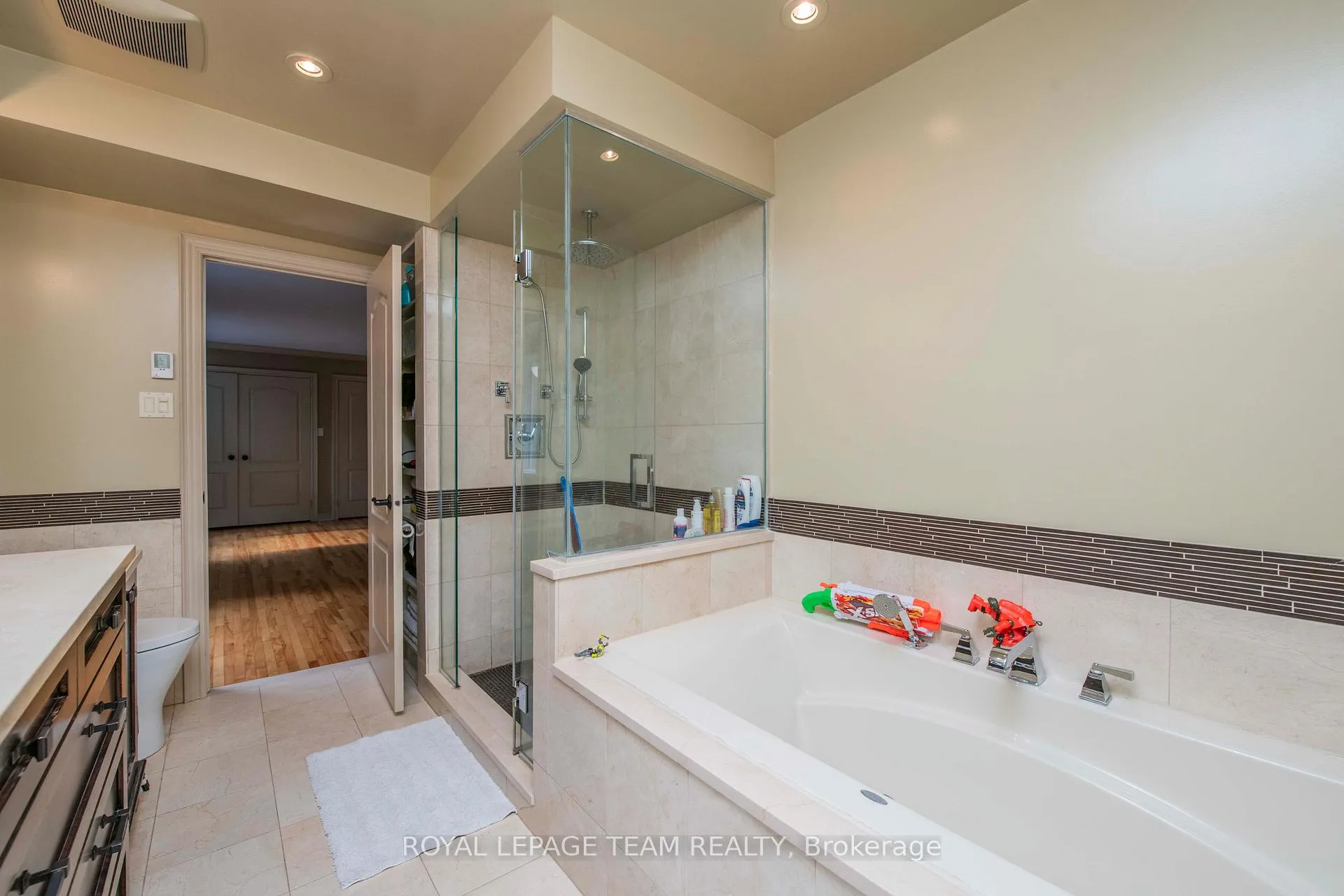 Photo 30 of 60 Goulburn Avenue, Ottawa, Sandy Hill — HOMEH