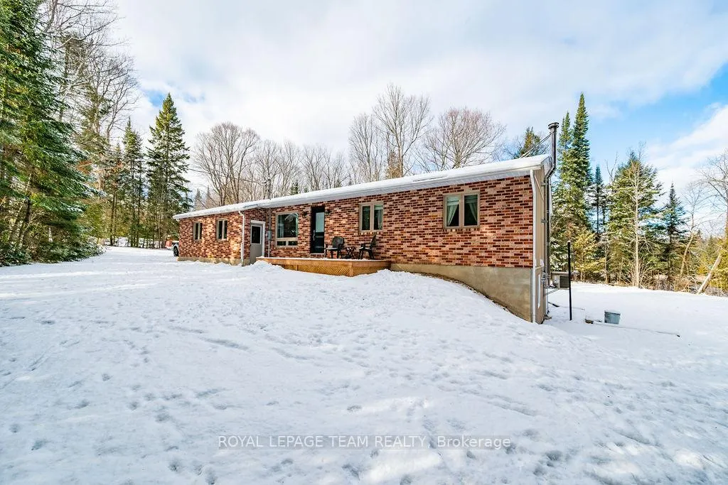 Photo 2 of 74 Castleford Road, Horton, Horton Twp — HOMEH