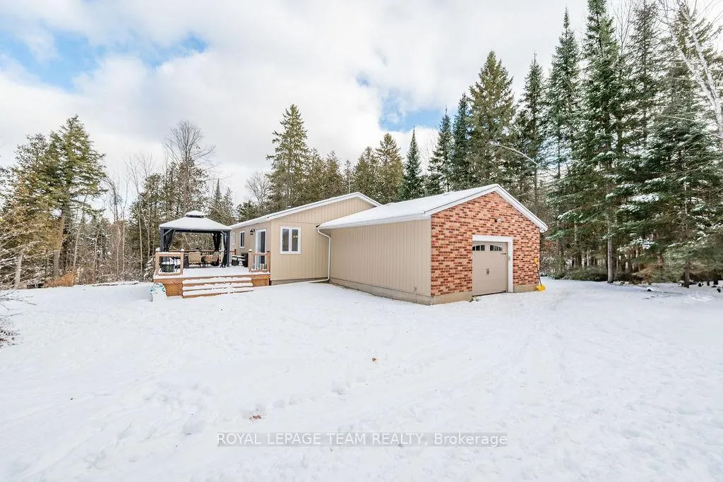 Photo 36 of 74 Castleford Road, Horton, Horton Twp — HOMEH
