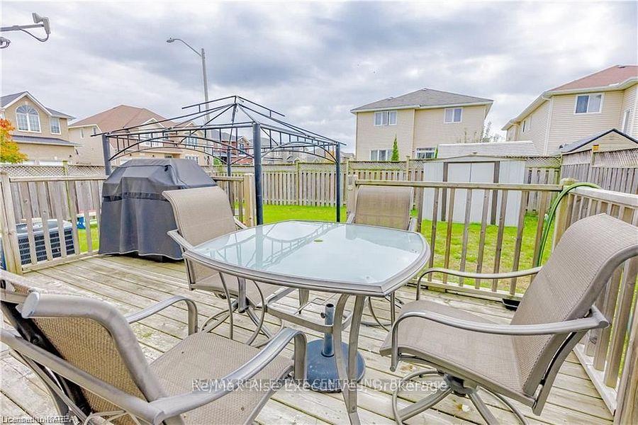 Photo 20 of 1381 Crossfield Avenue, Kingston, City Northwest — HOMEH