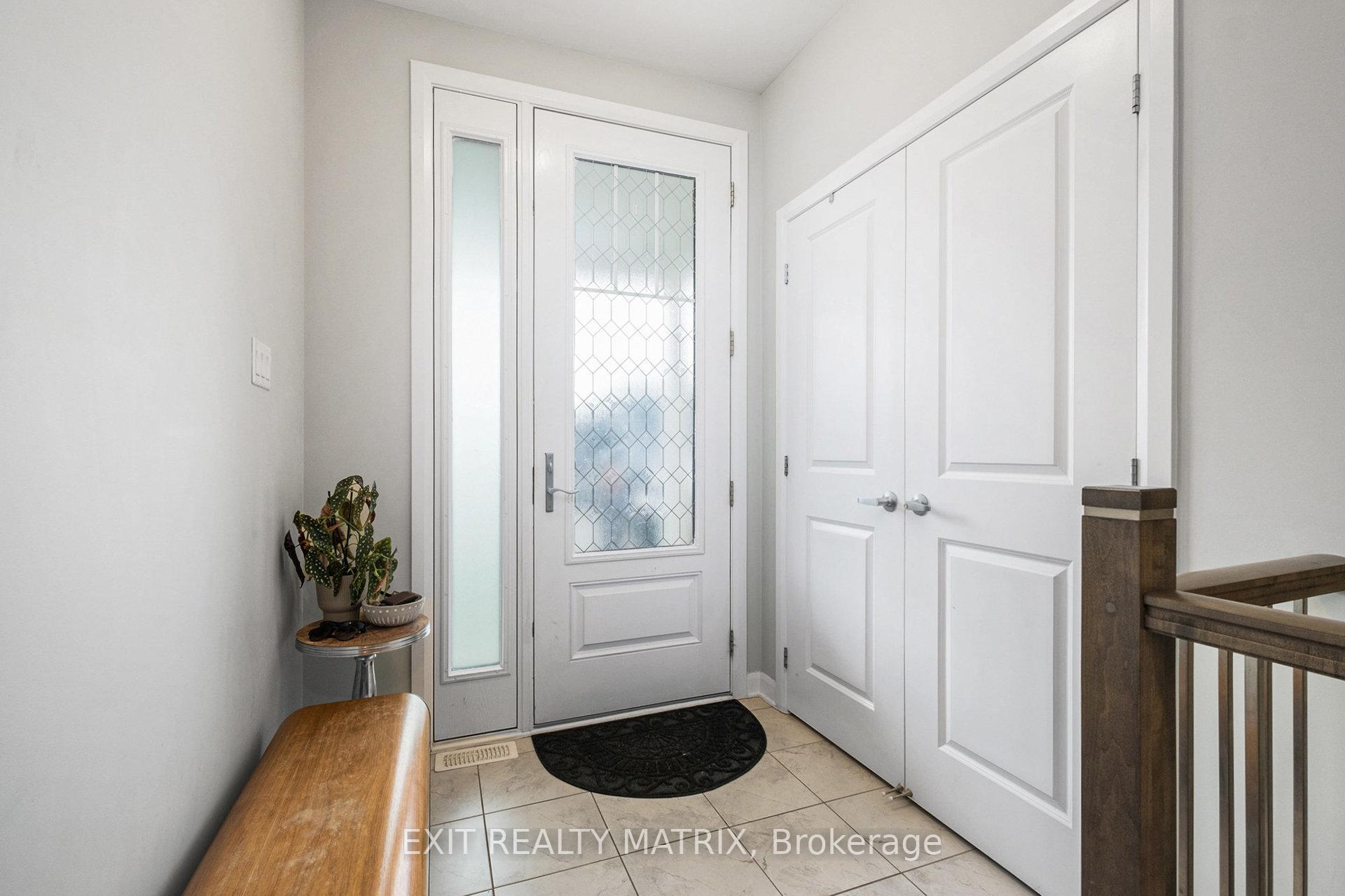 Photo 3 of 782 Coast Circle, Ottawa, Mahogany Community — HOMEH