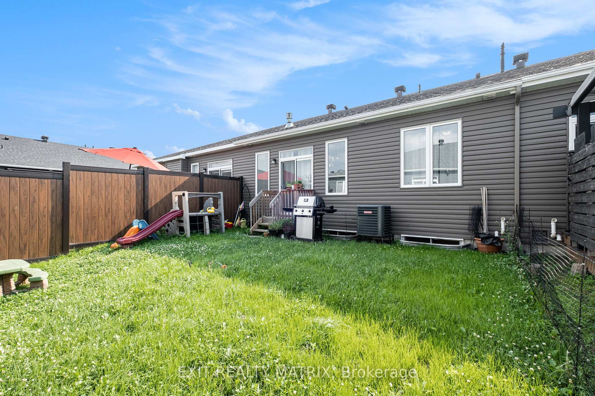 Photo 21 of 782 Coast Circle, Ottawa, Mahogany Community — HOMEH