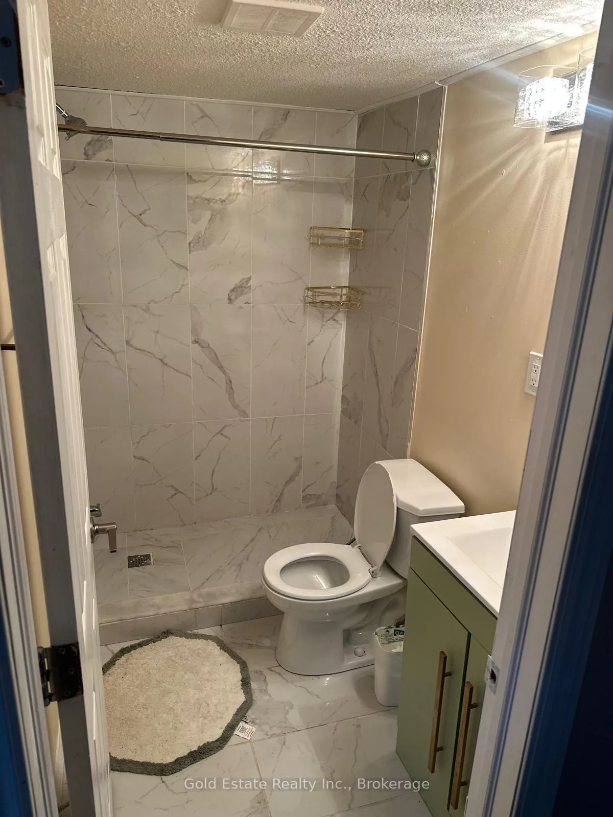 Photo 11 of 207 Otterbein Road, Kitchener — HOMEH