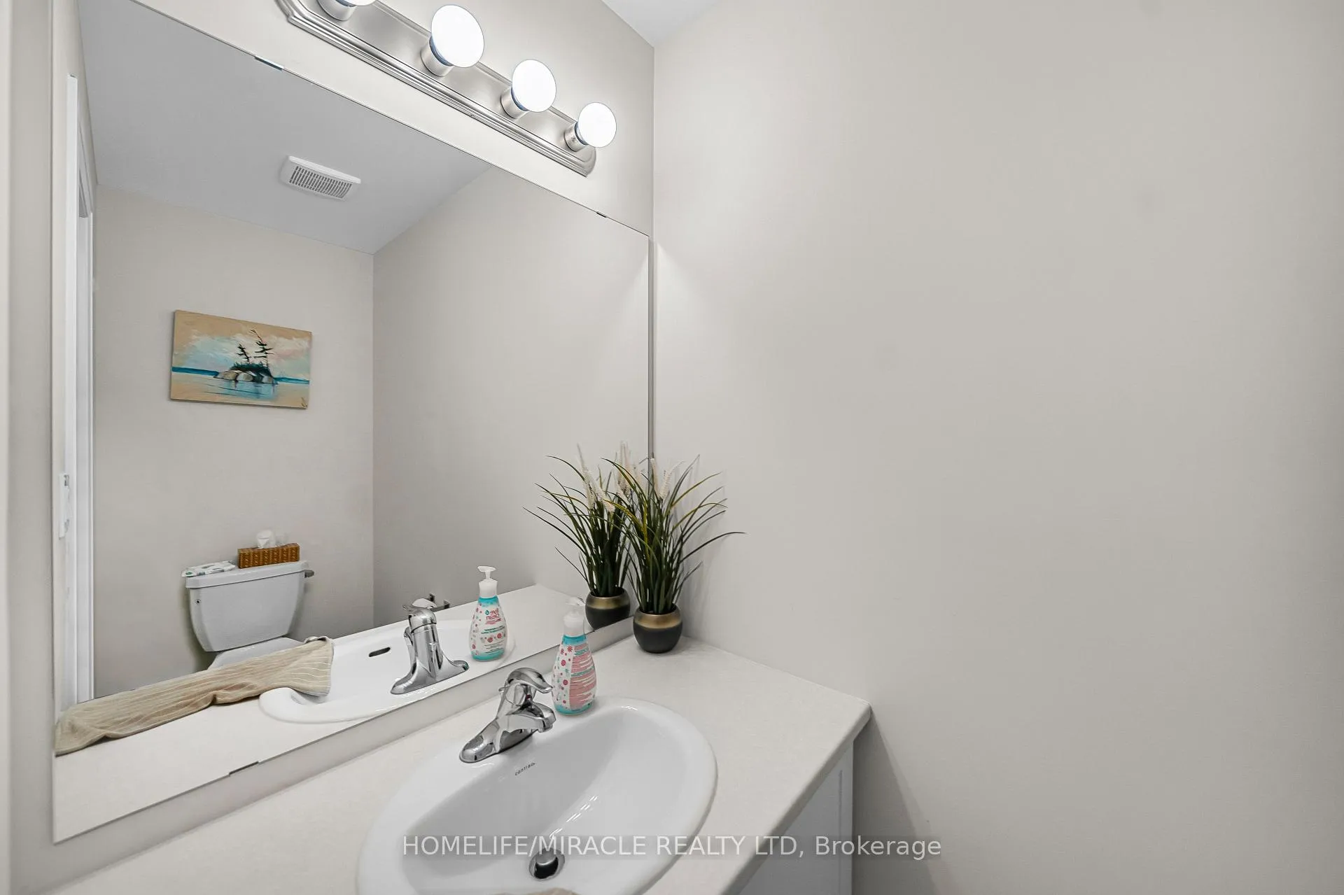 Photo 9 of 76 Oakmont Drive, Loyalist, Bath — HOMEH