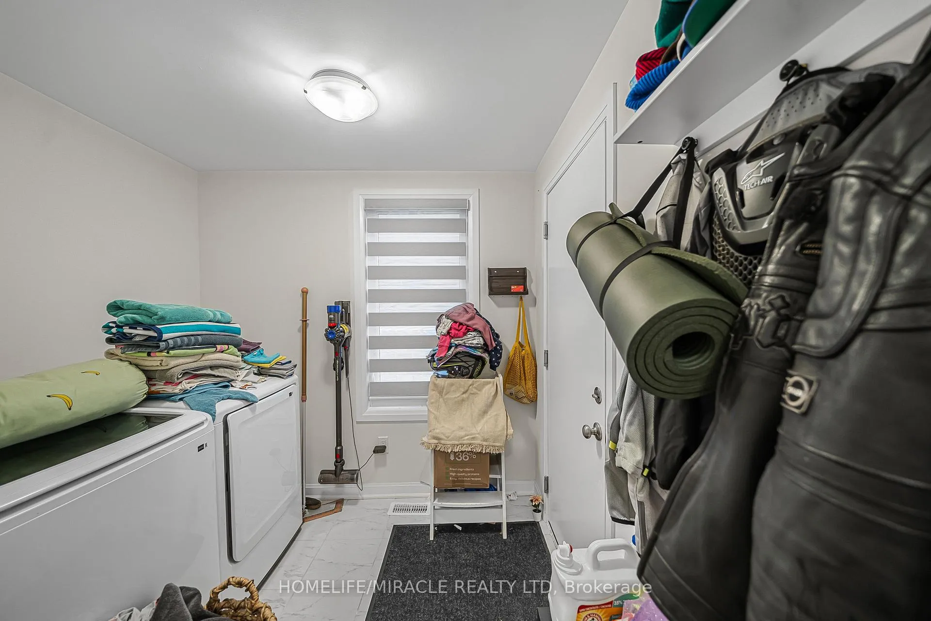 Photo 10 of 76 Oakmont Drive, Loyalist, Bath — HOMEH