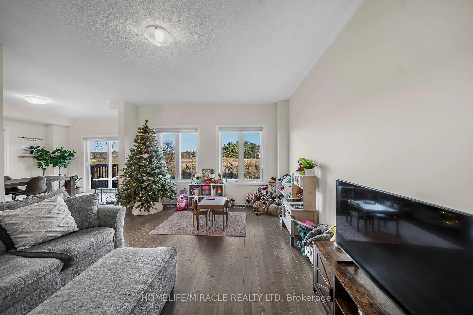 Photo 19 of 76 Oakmont Drive, Loyalist, Bath — HOMEH