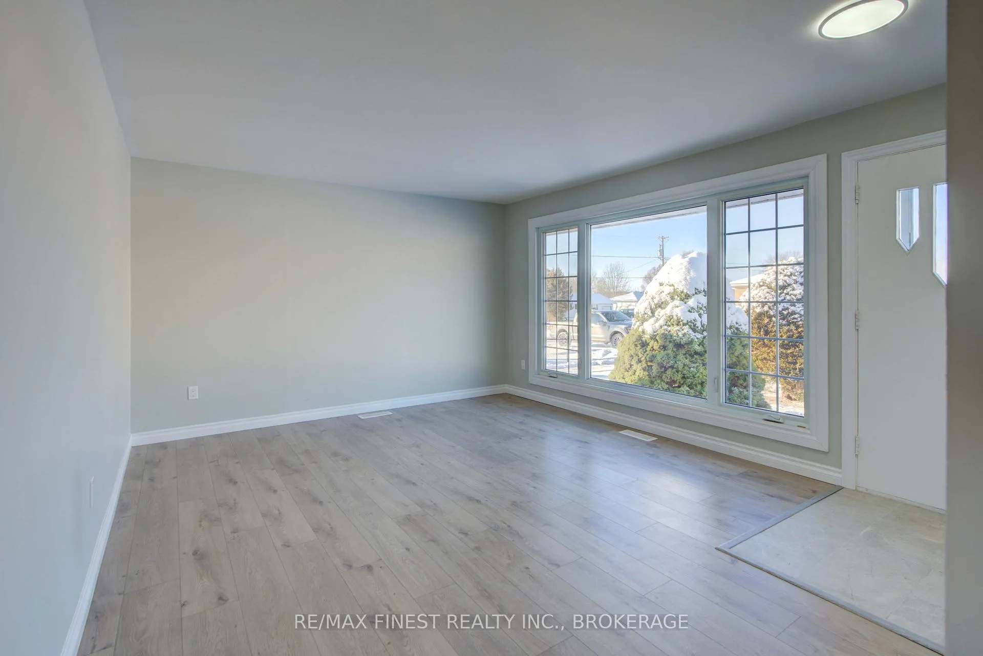 Photo 6 of 241 Lakeview Road, Loyalist, Bath — HOMEH
