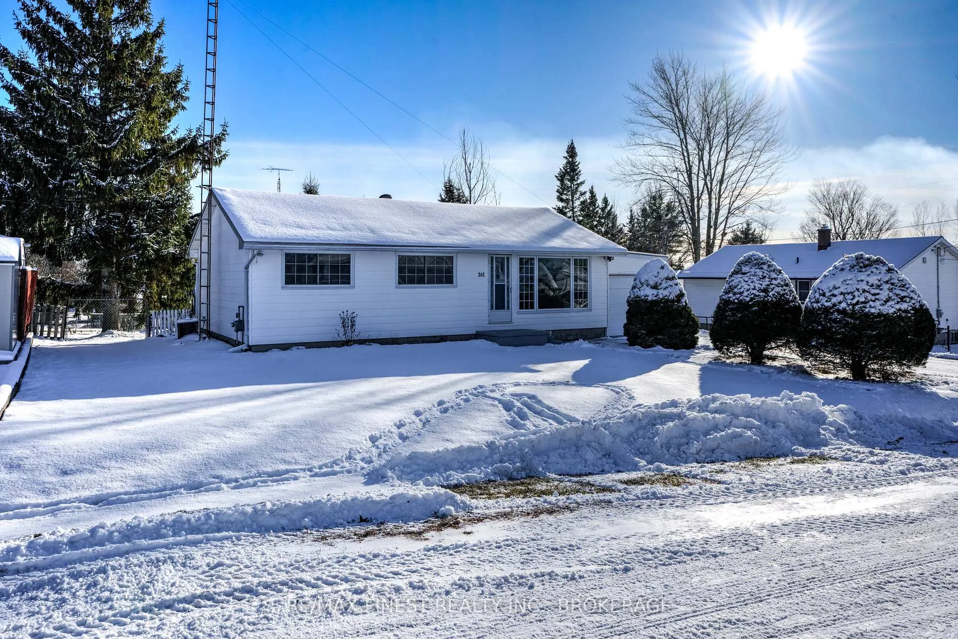 Photo 35 of 241 Lakeview Road, Loyalist, Bath — HOMEH