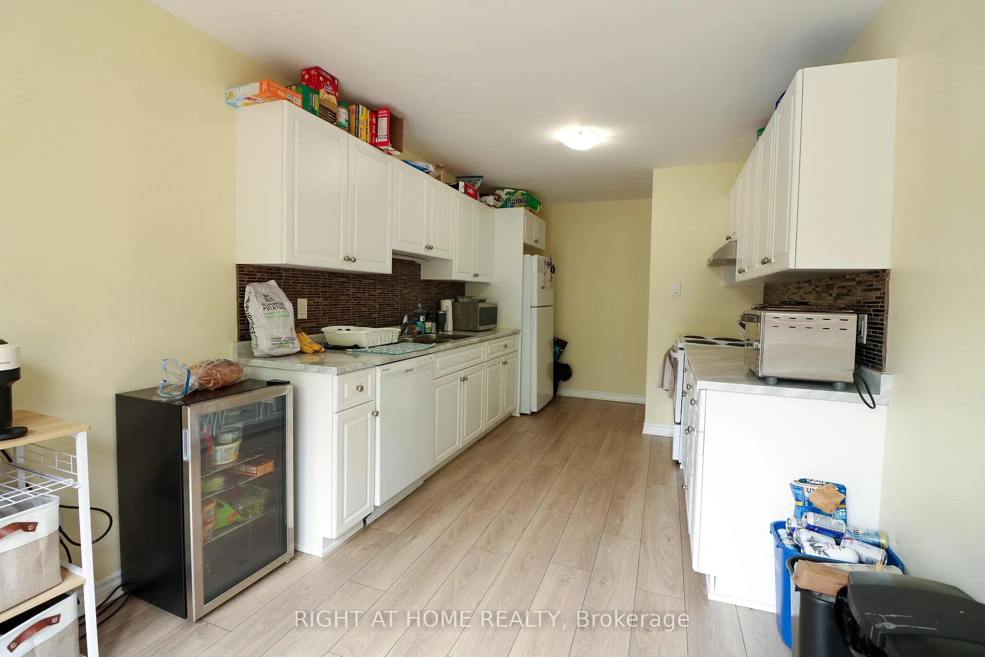 Photo 10 of 50 Fireside Crescent, Ottawa, Hunt Club Park/Greenboro — HOMEH