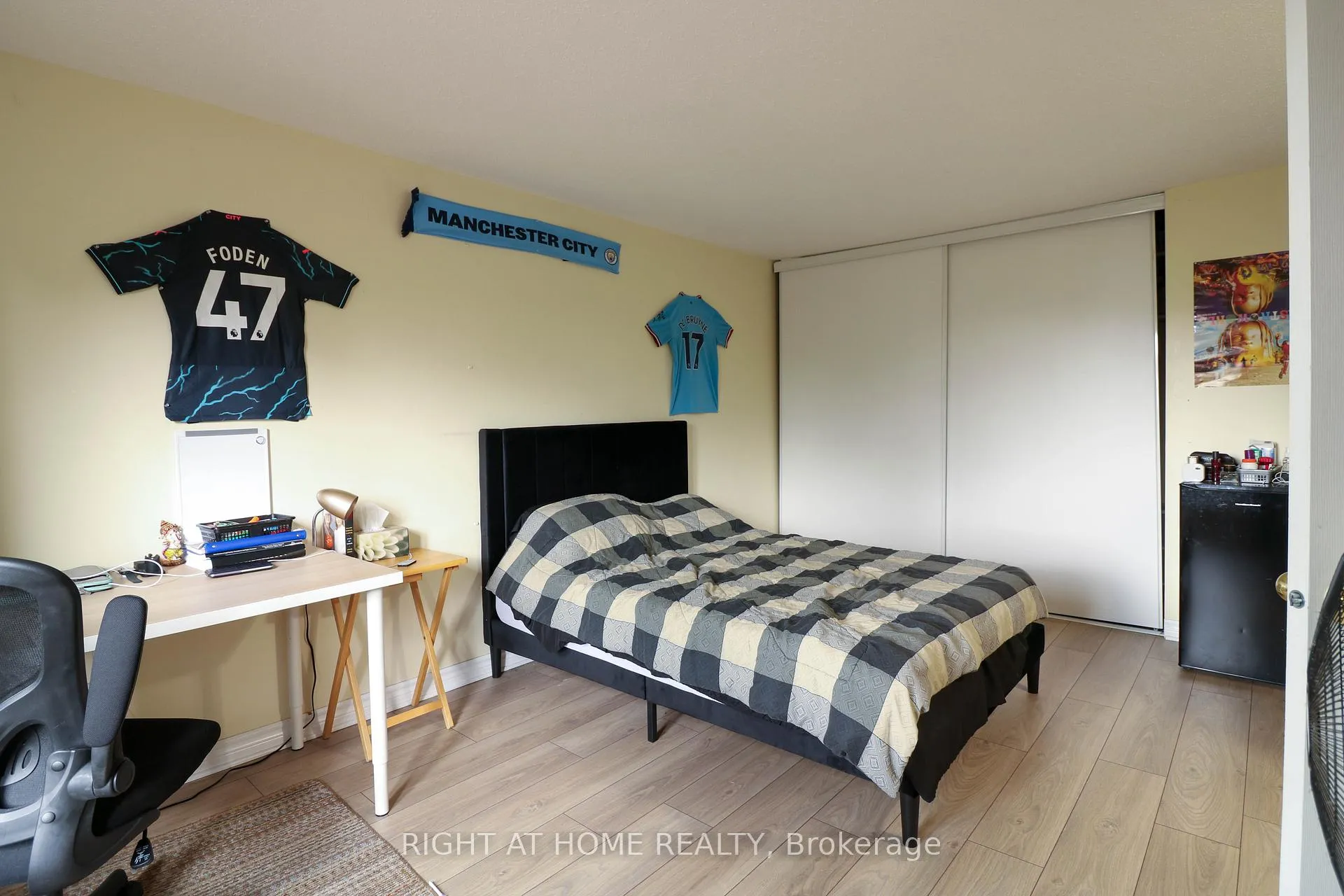 Photo 12 of 50 Fireside Crescent, Ottawa, Hunt Club Park/Greenboro — HOMEH