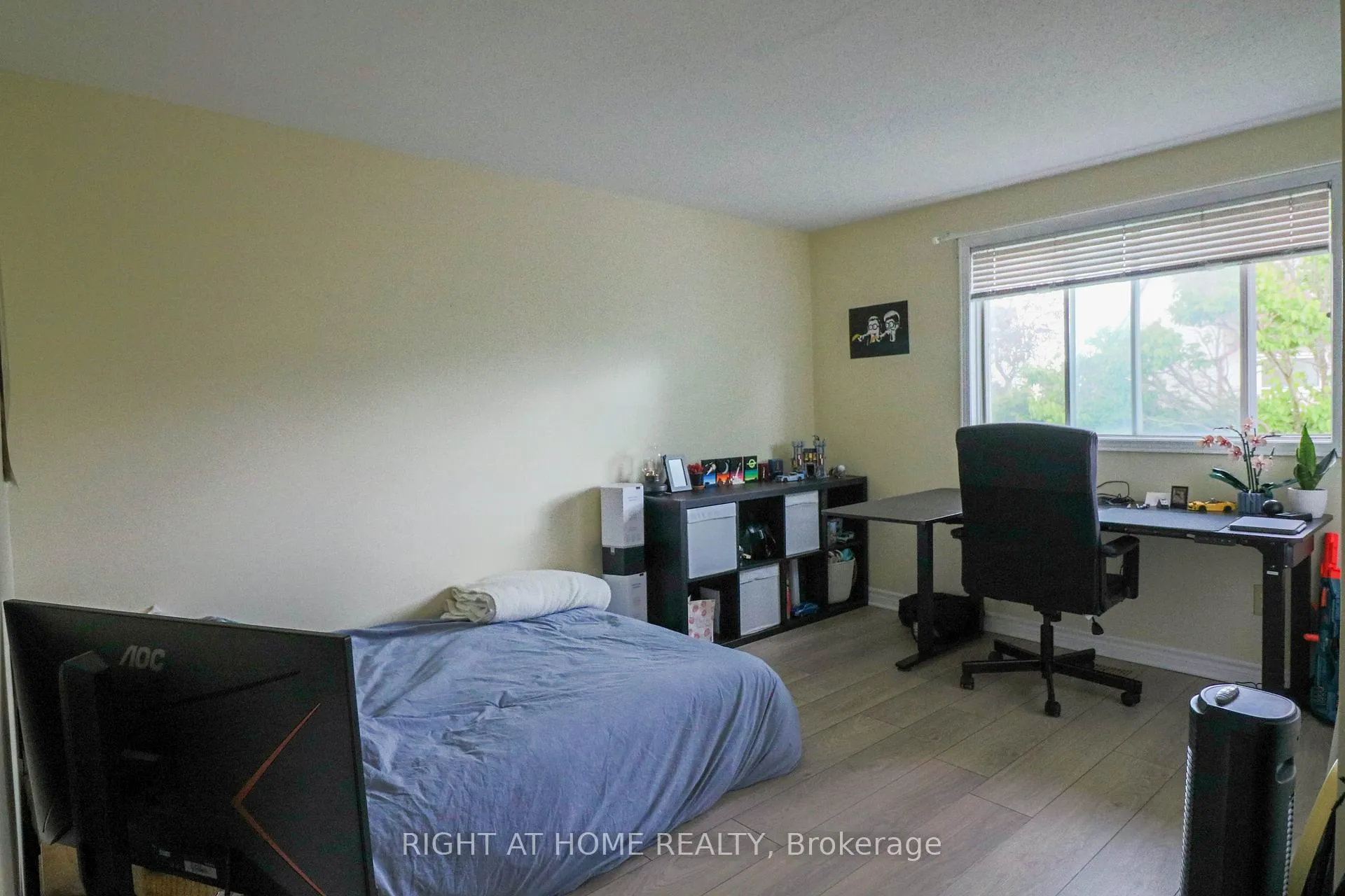 Photo 13 of 50 Fireside Crescent, Ottawa, Hunt Club Park/Greenboro — HOMEH