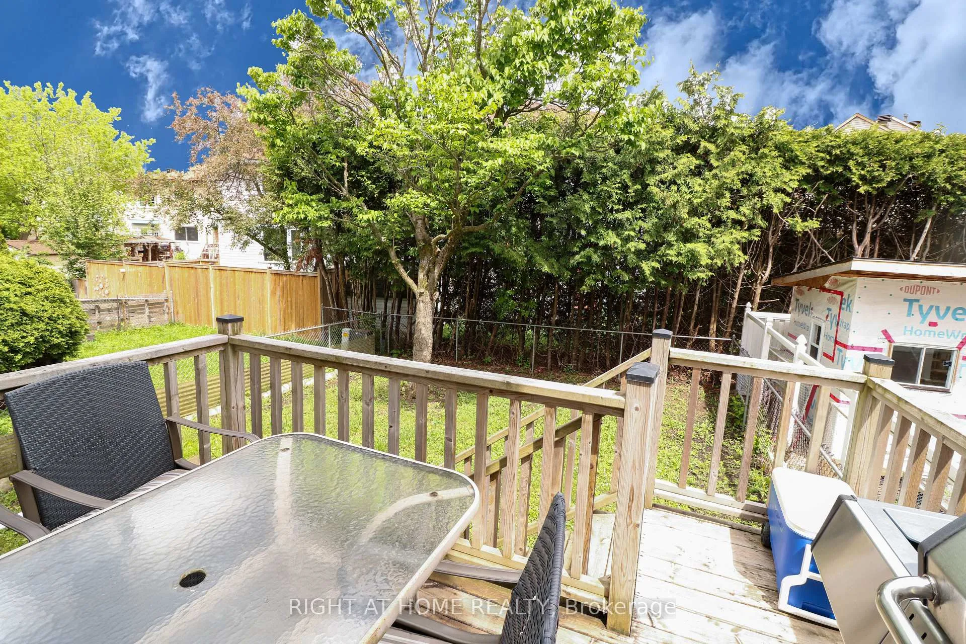 Photo 27 of 50 Fireside Crescent, Ottawa, Hunt Club Park/Greenboro — HOMEH