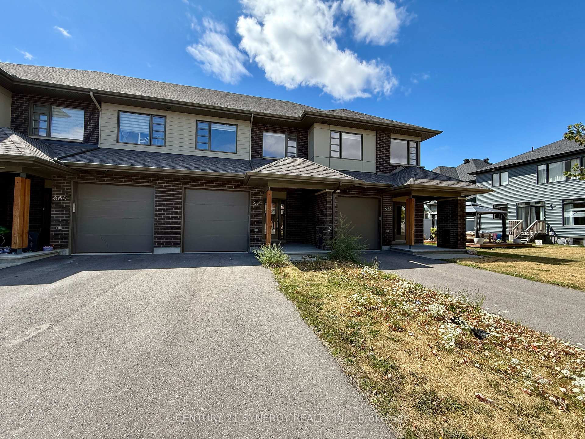 Photo 1 of 671 Odyssey Way, Ottawa, Leitrim — HOMEH
