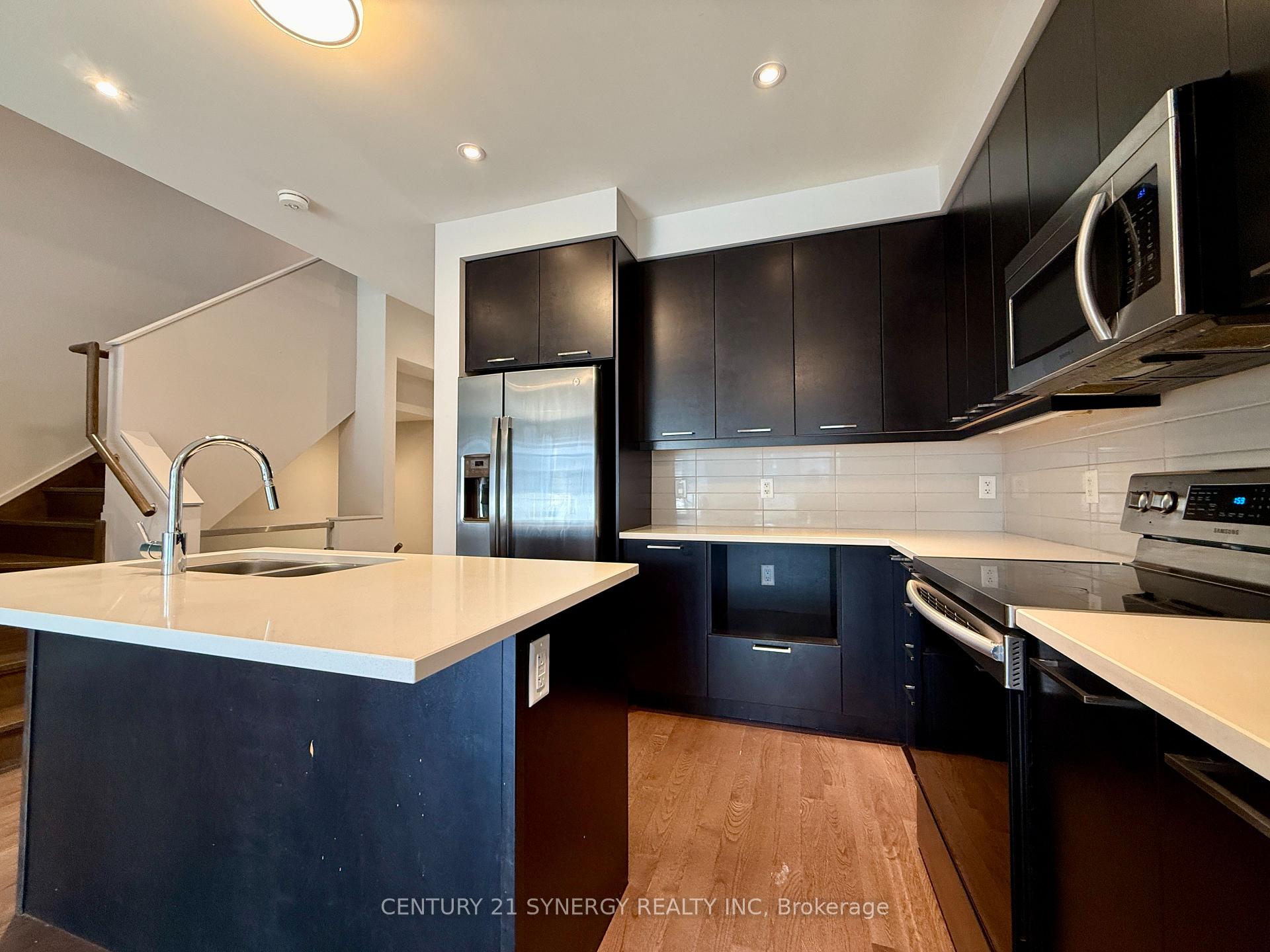 Photo 10 of 671 Odyssey Way, Ottawa, Leitrim — HOMEH