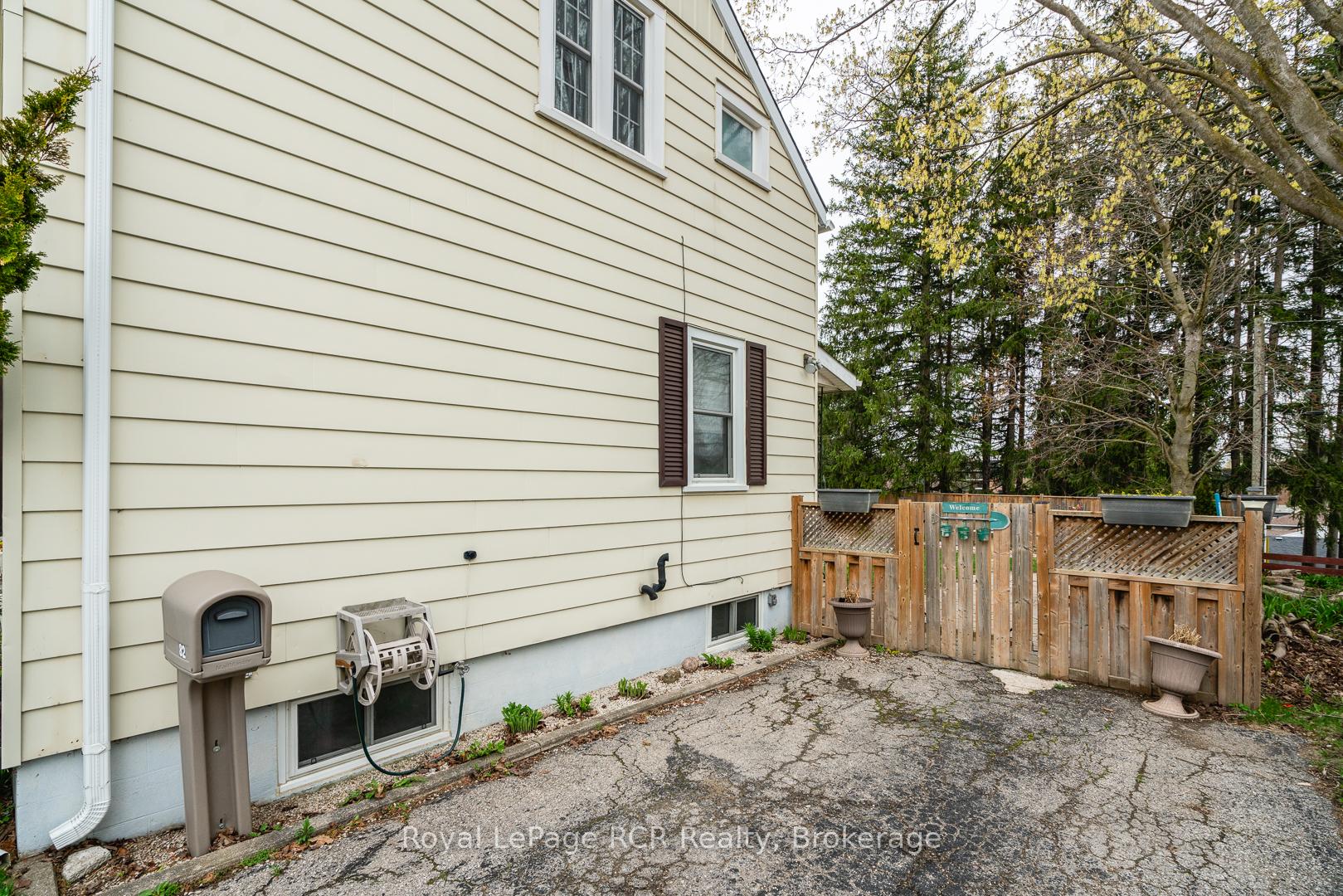 Photo 4 of 82 7th Street, Hanover — HOMEH