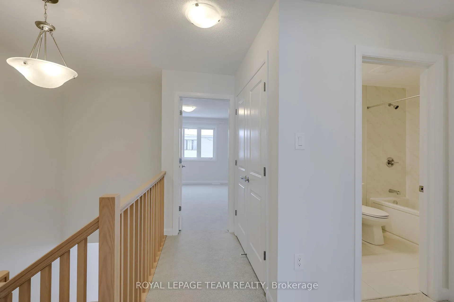Photo 9 of 506 Ingenuity Row, Ottawa, Kanata - Morgan's Grant/South March — HOMEH
