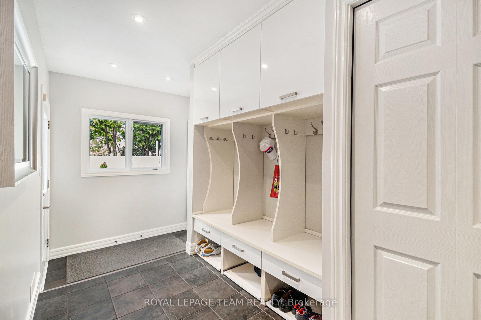 Photo 13 of 50 Kilbarry Crescent, Ottawa, Manor Park — HOMEH