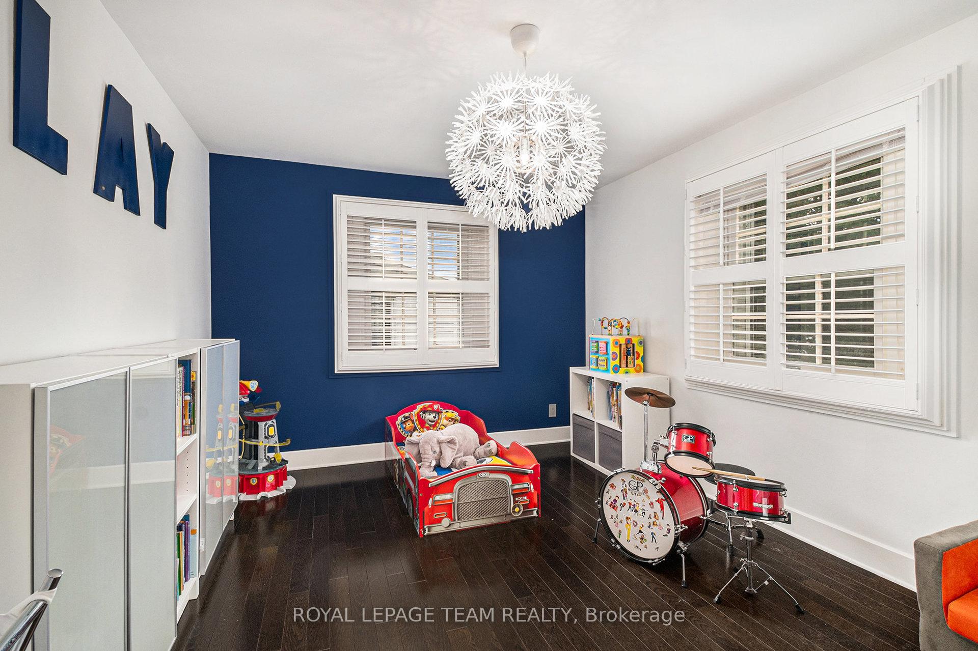 Photo 18 of 50 Kilbarry Crescent, Ottawa, Manor Park — HOMEH