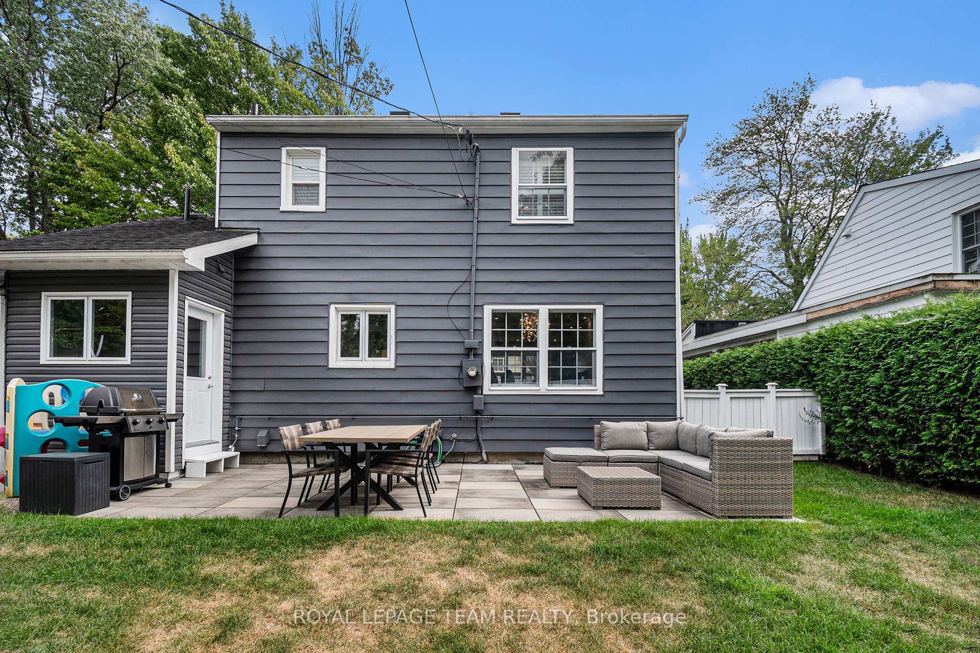 Photo 29 of 50 Kilbarry Crescent, Ottawa, Manor Park — HOMEH