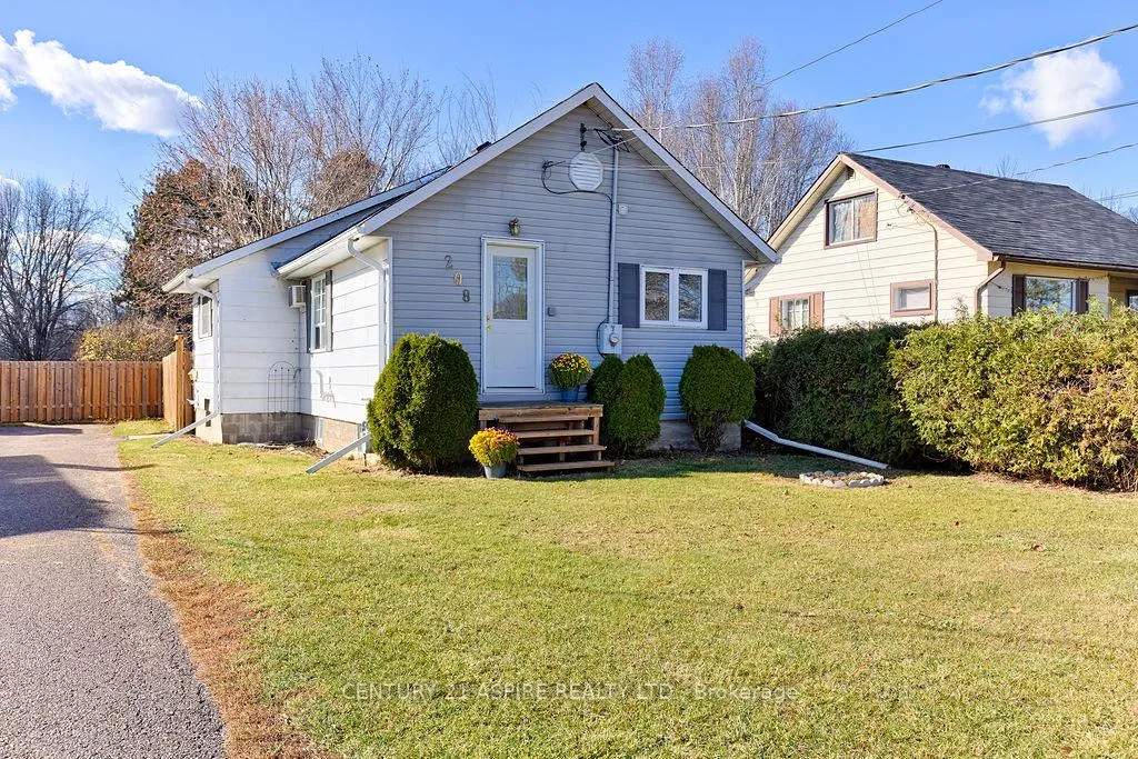 Photo 1 of 208 Golf Course Road, Laurentian Valley — HOMEH