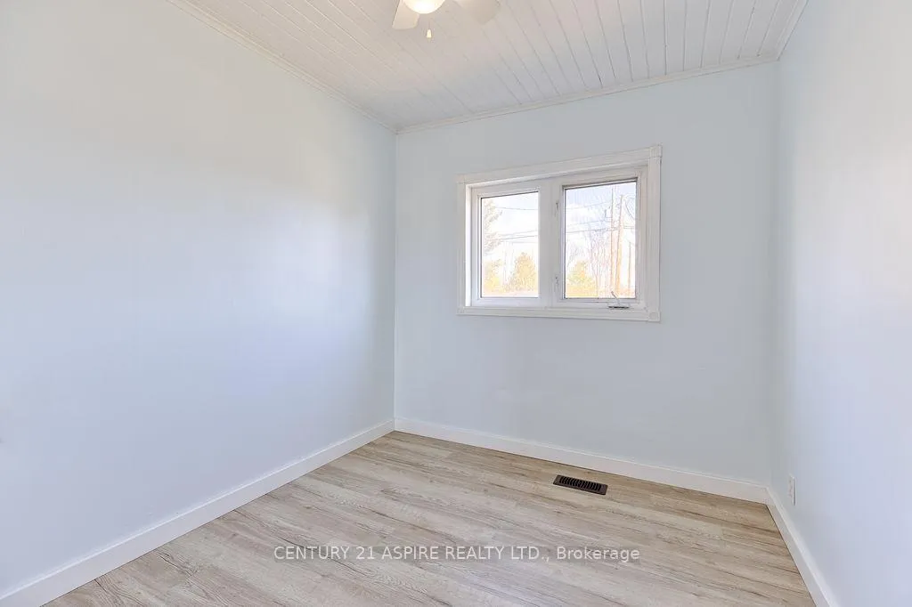 Photo 15 of 208 Golf Course Road, Laurentian Valley — HOMEH