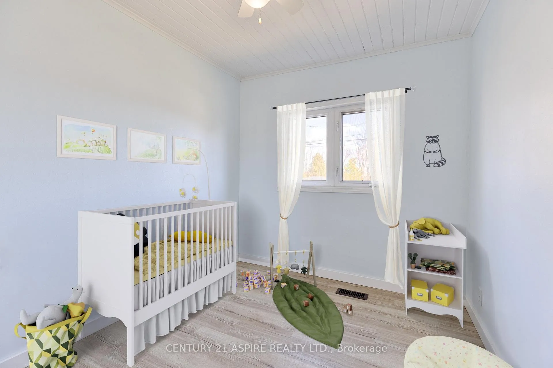 Photo 16 of 208 Golf Course Road, Laurentian Valley — HOMEH