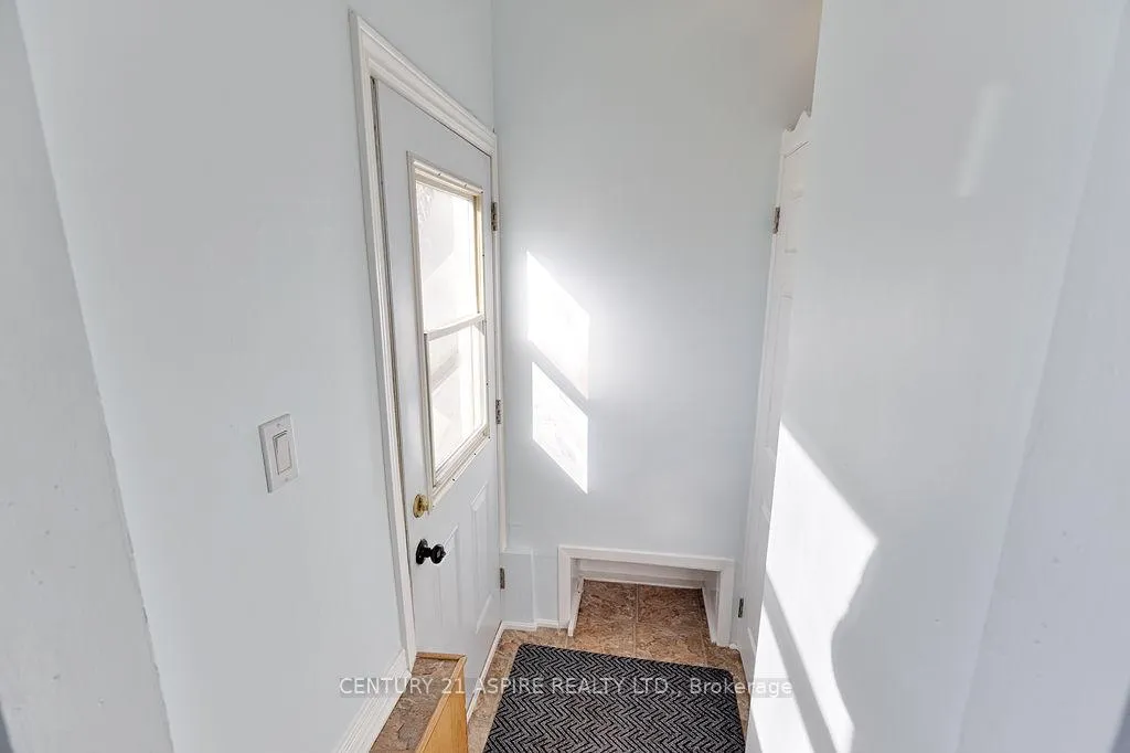 Photo 18 of 208 Golf Course Road, Laurentian Valley — HOMEH