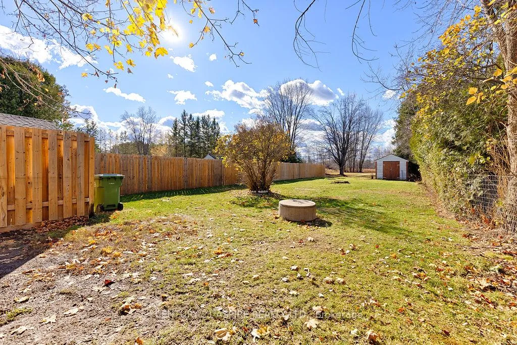 Photo 23 of 208 Golf Course Road, Laurentian Valley — HOMEH