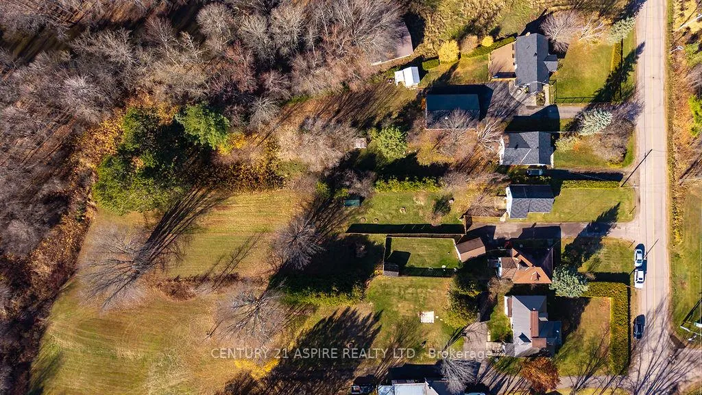 Photo 30 of 208 Golf Course Road, Laurentian Valley — HOMEH