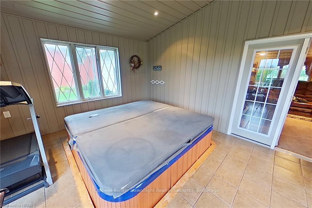 Photo 10 of 43330 Walton Road, Huron East, Grey — HOMEH