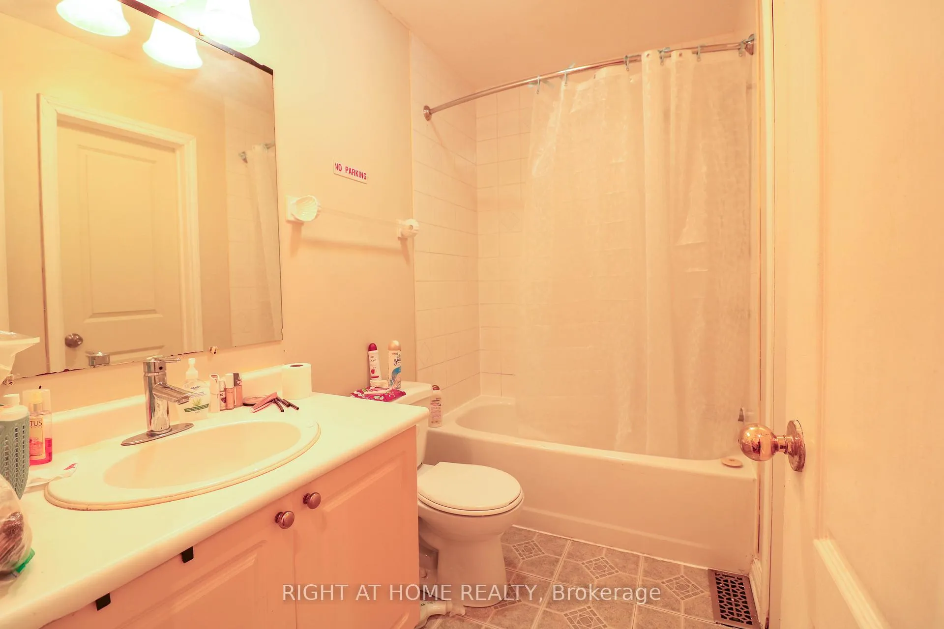 Photo 12 of 1901 Hampstead Place, Ottawa, Ellwood — HOMEH