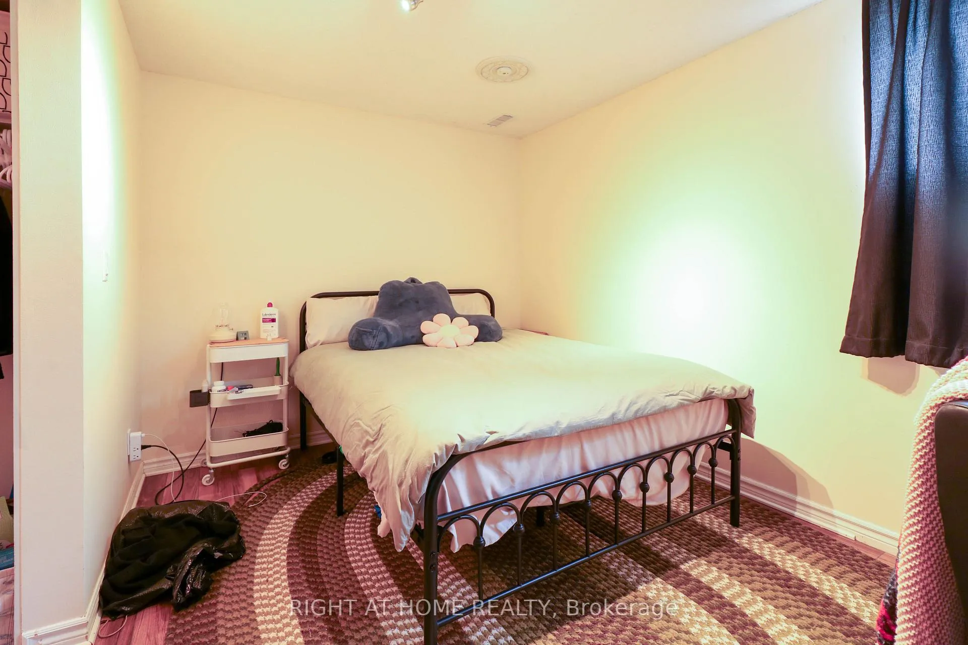 Photo 18 of 1901 Hampstead Place, Ottawa, Ellwood — HOMEH