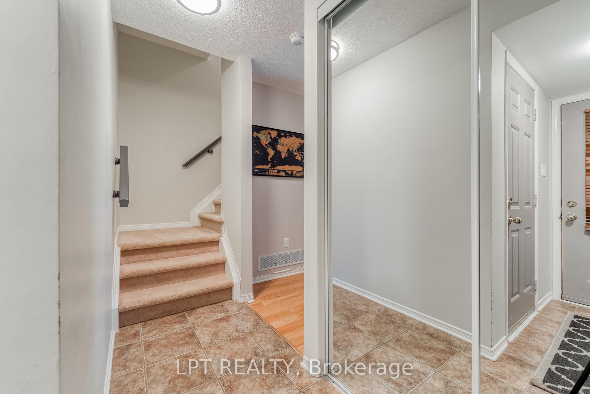 Photo 2 of 21 Provender Avenue, Ottawa, CFB Rockcliffe and Area — HOMEH