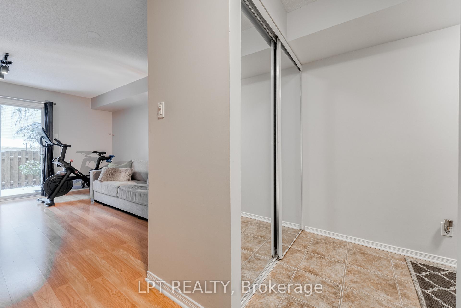 Photo 3 of 21 Provender Avenue, Ottawa, CFB Rockcliffe and Area — HOMEH